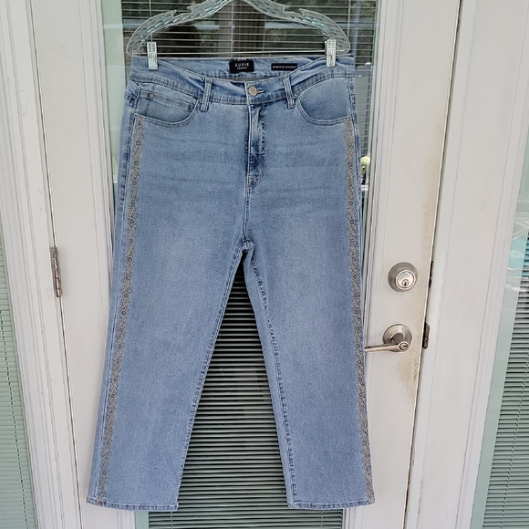 Curve Appeal Denim - Curve Appeal High-Rise Straight Leg Jeans Contrast Stitching Embroidery Detail